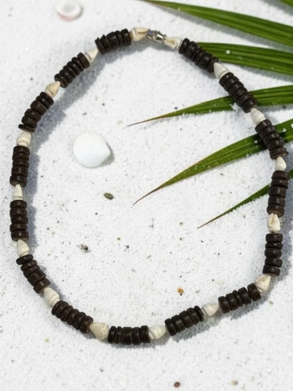 🫶🏻 Handcrafted Brown and Cream Shell & Beaded Necklace